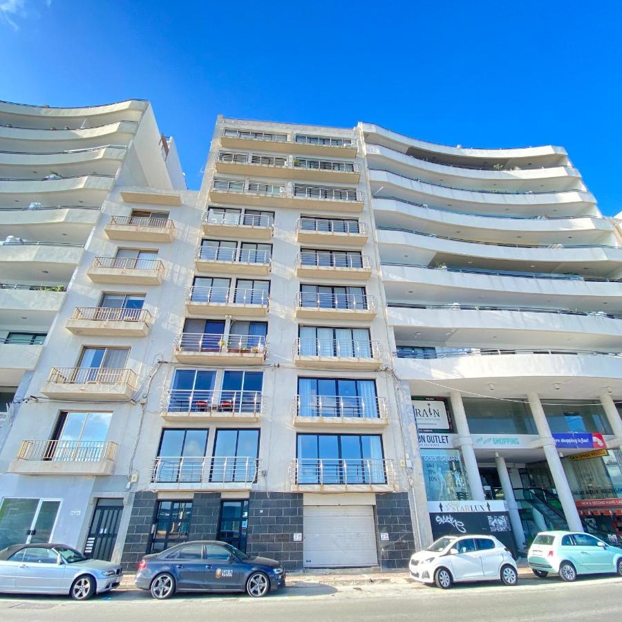 F1 2 St Julians, Private Room, Bathroom & Living Shared San Ġiljan Exterior foto