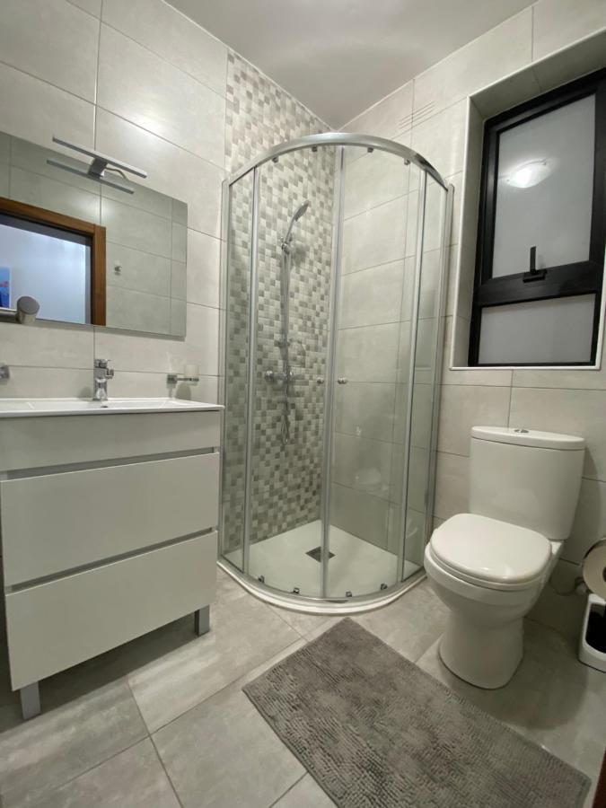 F1 2 St Julians, Private Room, Bathroom & Living Shared San Ġiljan Exterior foto
